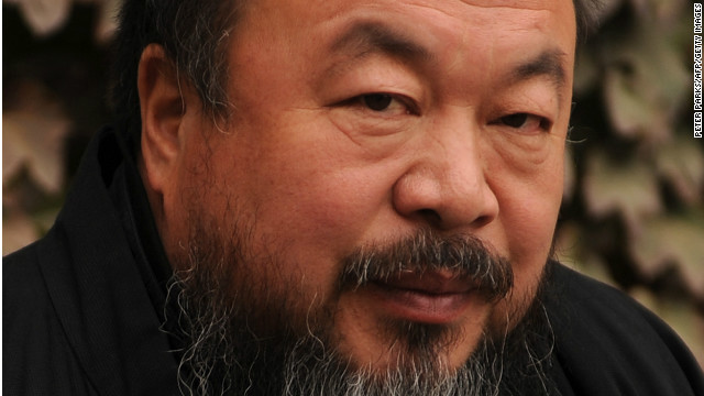 $1 million Ai Weiwei vase destroyed in Miami as artist 