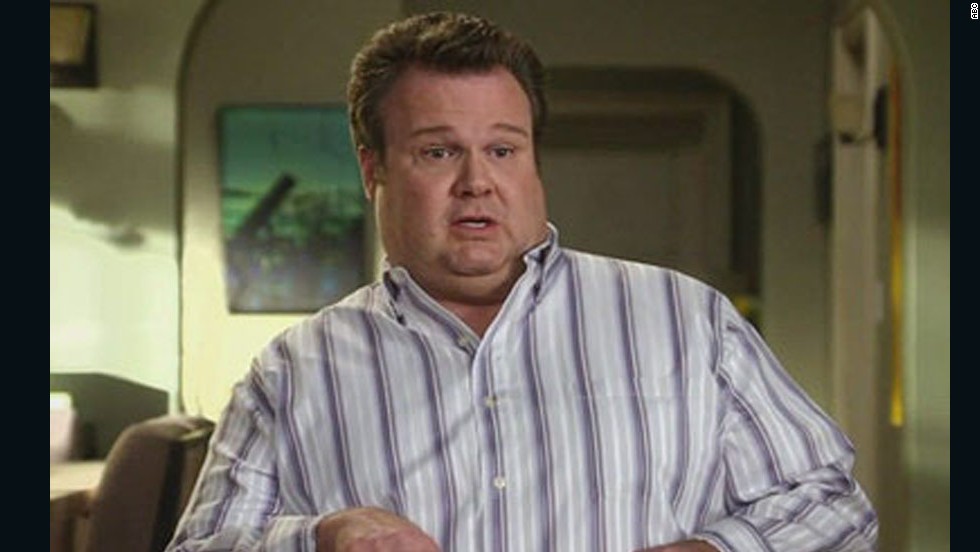 eric stonestreet shirts on modern family