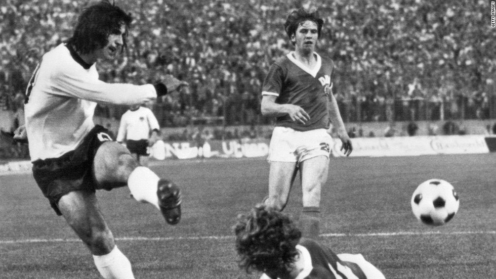 That feat was surpassed in 1972 by Muller, who scored 85 goals as West Germany won the European Championship and his club Bayern Munich lifted the Bundesliga title.