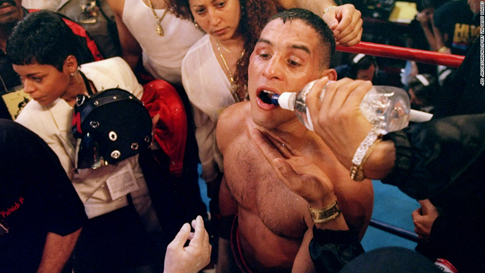 Champion Boxer Hector 'Macho' Camacho Dies After Shooting - CNN