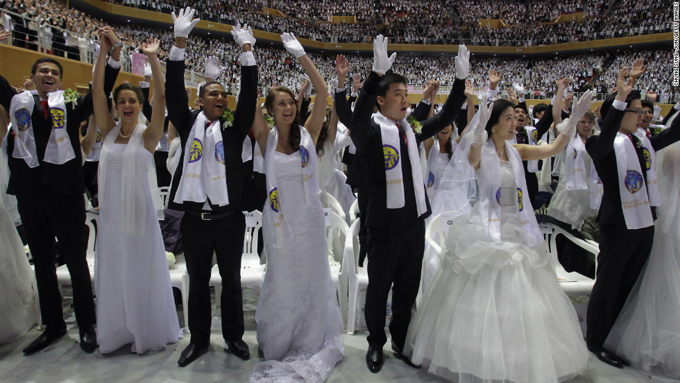Photos Unification Church holds mass wedding