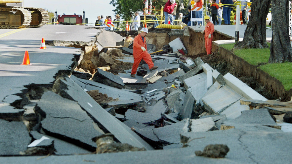 A water main collapsed an entire block-long part of Ocean Park Boulevard in Santa Monica, California, in December 2002.