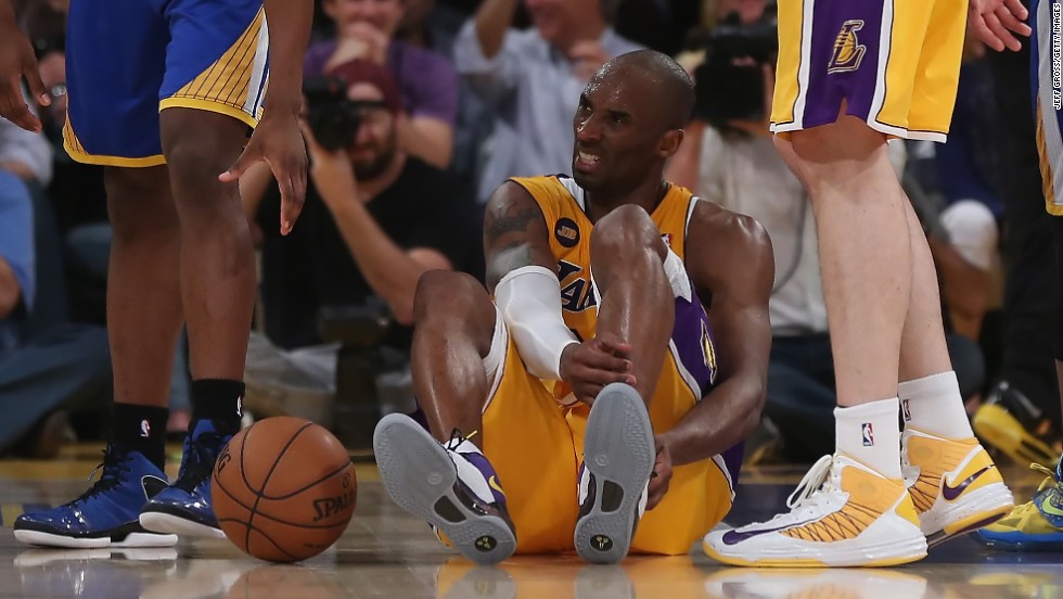 “Kobe Bryant injury”的图片搜索结果