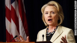 Hillary Clinton: US should &#39;take out&#39; Assad&#39;s air fields