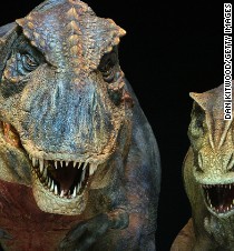 first dinosaur bones discovered