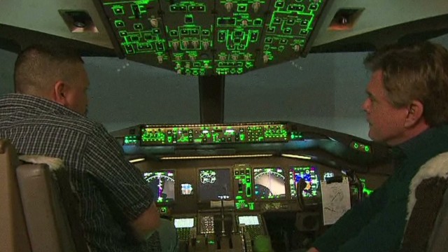 boeing 777 cockpit door