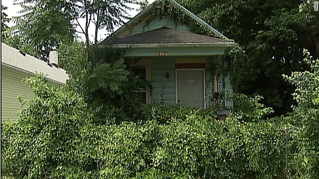 Boy Finds Mummified Body Hanging In Dayton Ohio Home Cnn 1374