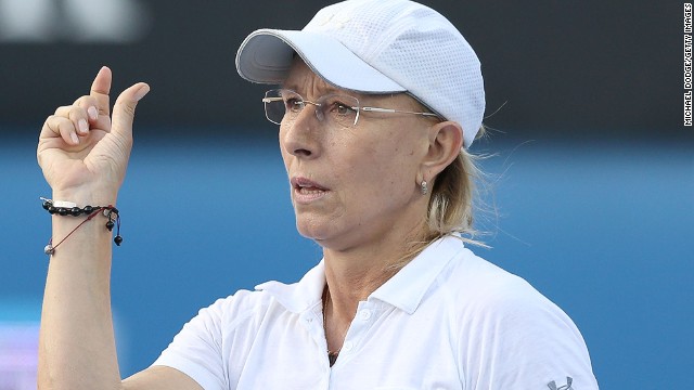 141209133141-navratilova-on-court-story-top.jpg