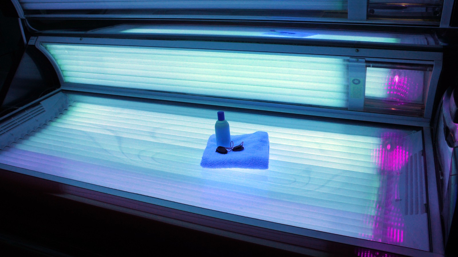 blow up tanning bed