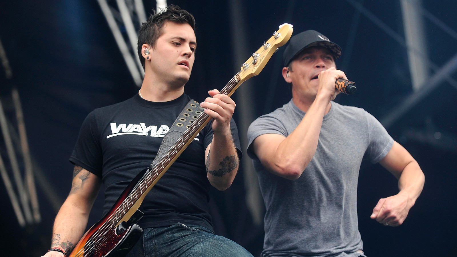 3-doors-down-singer-ejects-concert-goer-who-pushed-woman-cnn