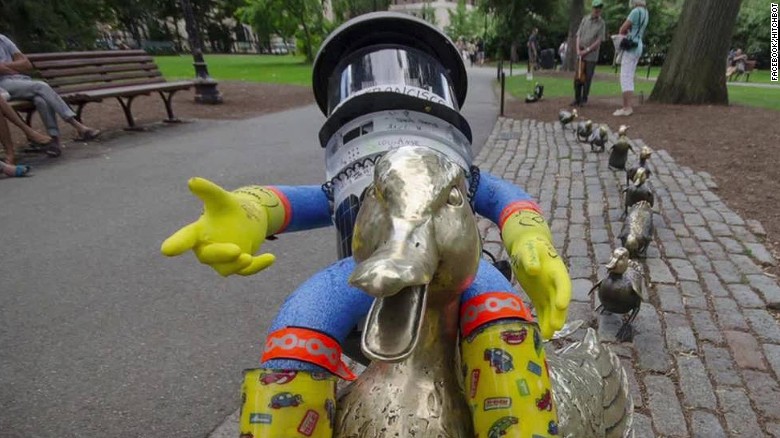 Hitchbot Hitchhiking Robot Gets Beheaded In Philly 