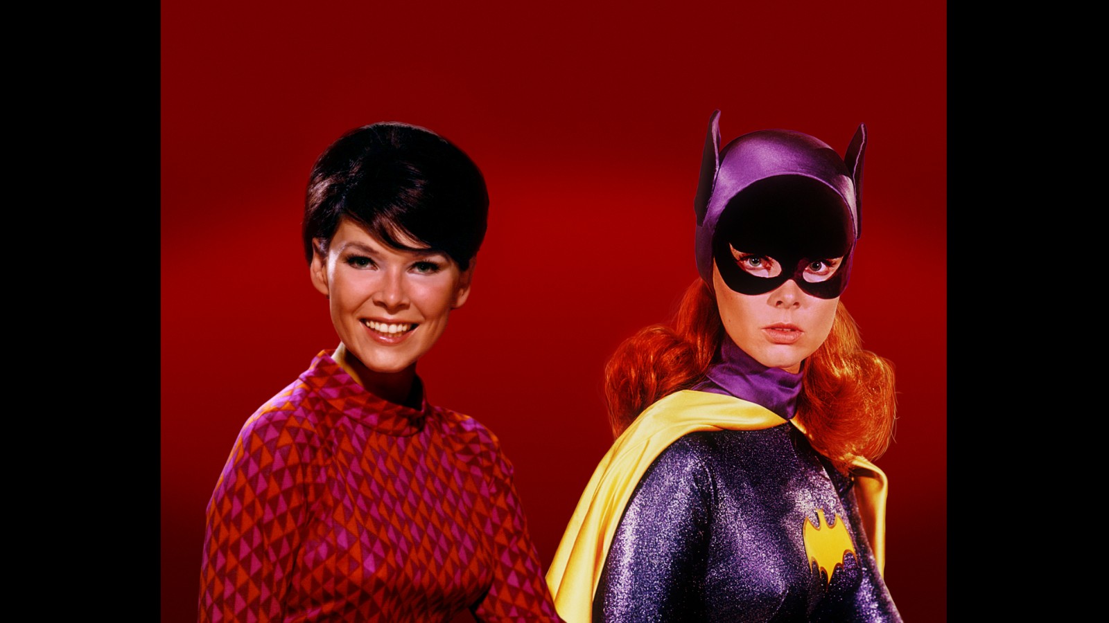 Yvonne Craig Who Played Batgirl Dies At 78 Cnn 