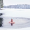 Ice swimmers take the plunge in Berlin