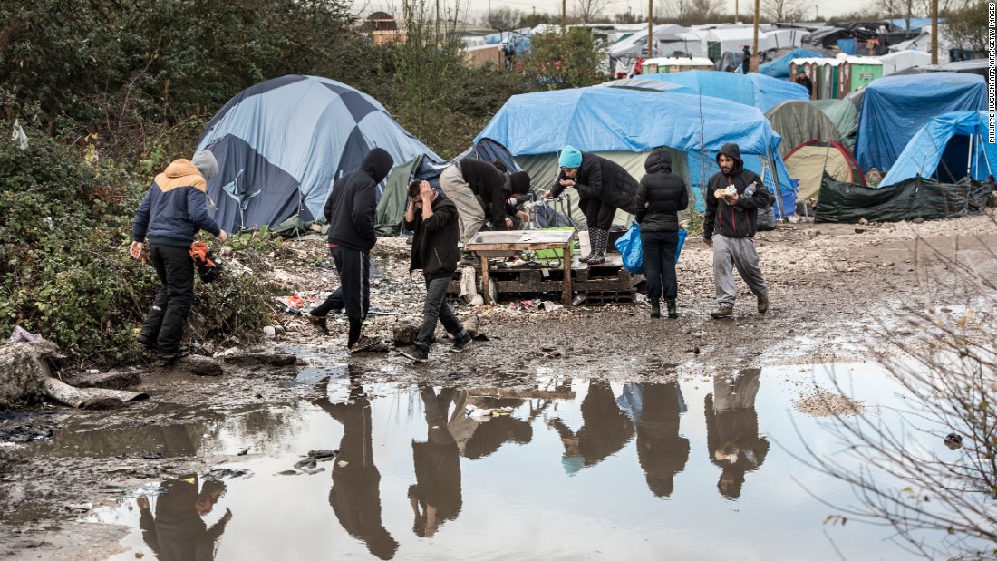 Migrant crisis French court approves Calais evictions