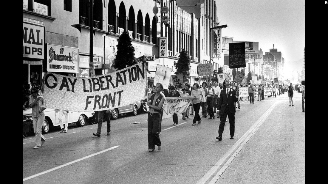 Obama Names Stonewall Inn Area As First National Monument To Lgbt Rights 4356