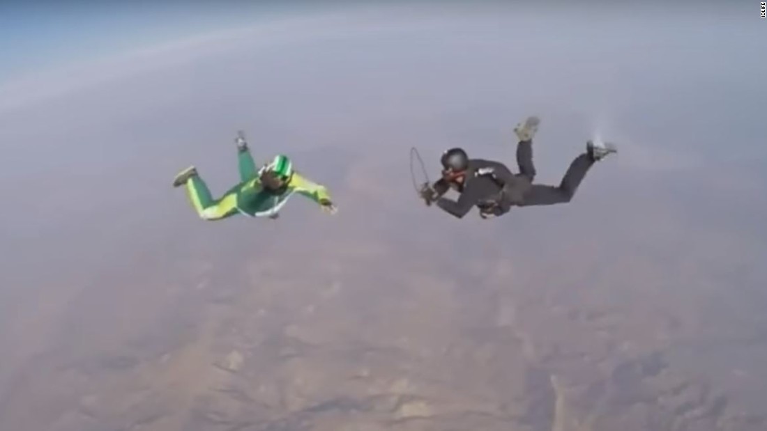 Skydiver plummets 25K feet with no parachute CNN Video