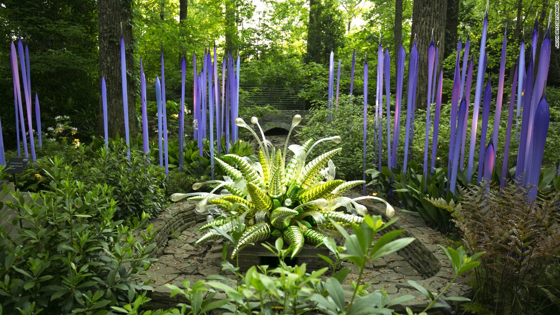 160830085659-04-botanic-garden-art-shows-super-169.jpg