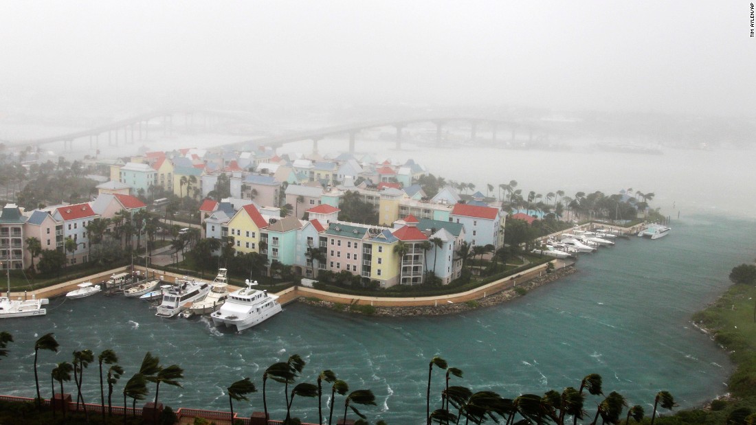 After Killing 15 Across Caribbean Hurricane Matthew Heads To Bahamas Cnn