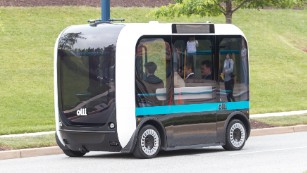 This talking, self-driving bus is coming 