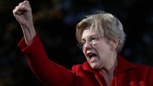 #LetLizSpeak: &#39;She persisted&#39; becomes rallying cry for Warren supporters