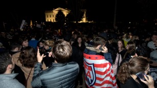 Thousands take to the streets to protest Trump win