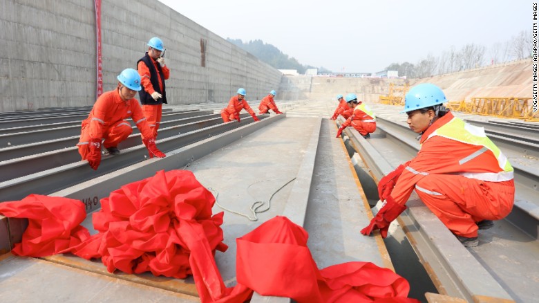 Workers lay the keel of a replica Titanic in China&#39;s Sichuan province.