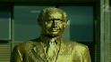 Gold Netanyahu statue debuts in Rabin Square