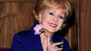 Debbie Reynolds dies one day after daughter Carrie Fisher passes