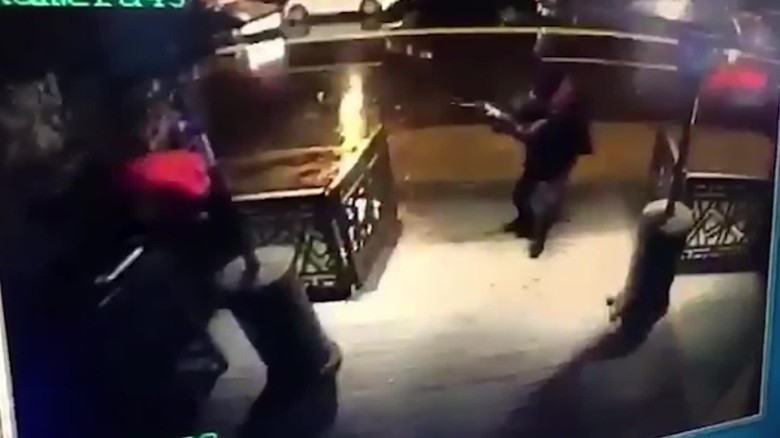 Video shows gunman entering Istanbul nightclub