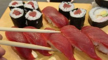 Order a California roll, and you'll get heart-healthy monounsaturated fats from avocado and zinc from crab, all for 255 calories. But a crunchy shrimp tempura roll, which is battered and fried and often drizzled with spicy mayo, has about 200 more calories and three times the amount of fat.
