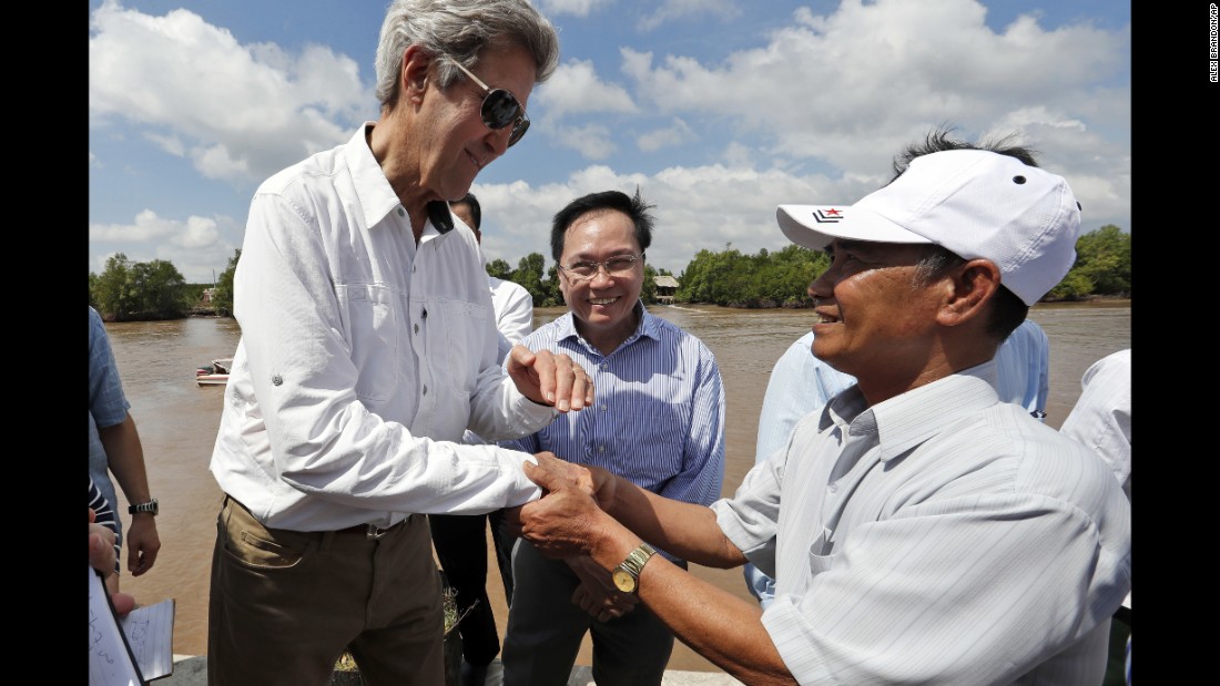 Kerry visits site where he killed a Viet Cong soldier