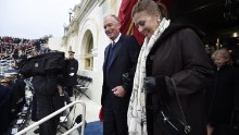 Former Vice President Dan Quayle and his wife, Marilyn, arrive for the ceremony.