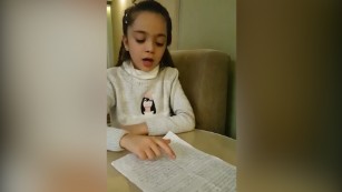 Syrian girl reads letter asking Donald Trump to save her friends