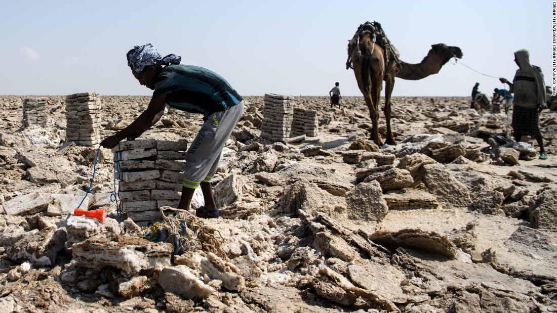 mining-salt-in-the-hottest-place-on-earth