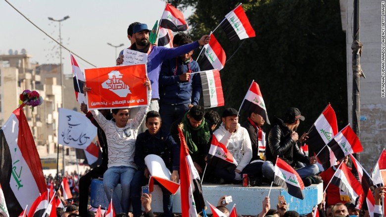 Crowds protest Saturday in Baghdad to back Sadr&#39;s call to reform Iraq&#39;s electoral commission.