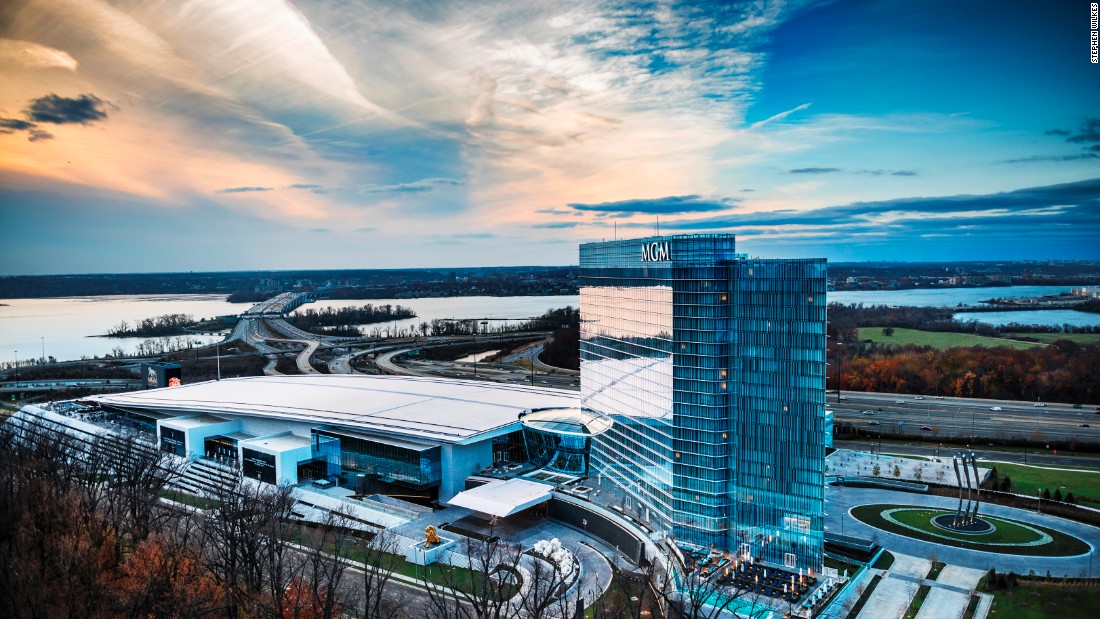 is mgm national harbor casino open