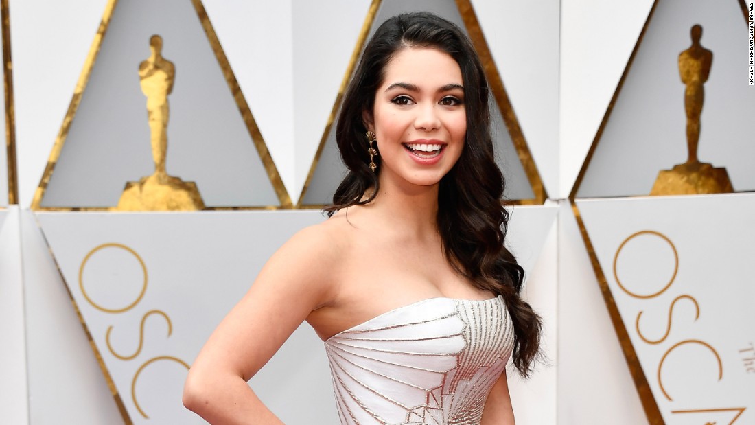 Aulii Cravalho Five Things To Know About The Moana Singer Cnn 9008