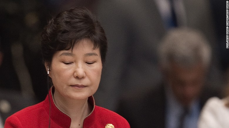 HANGZHOU, CHINA - SEPTEMBER 04:  South Korea&#39;s President Park Geun-Hye attends the G20 opening ceremony at the Hangzhou International Expo Center on September 4, 2016 in Hangzhou, China. World leaders are gathering for the 11th G20 Summit from September 4-5. (Photo by Nicolas Asfouri - Pool/Getty Images)
