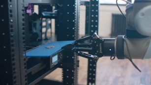 3D printers + robots = manufacturing&#39;s future?