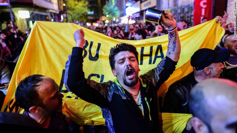 &#39;No&#39; supporters gather in Istanbul to protest Sunday after the results of the referendum.