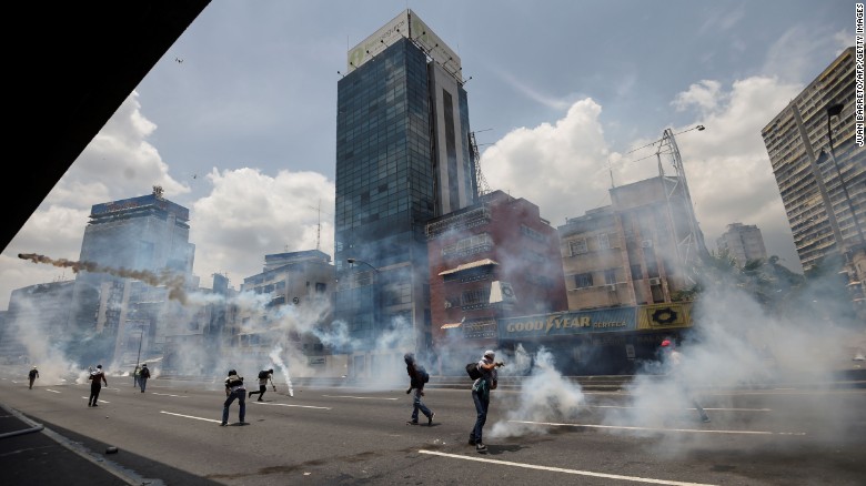 Image result for looting in venezuela