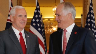 Pence says US will honor refugee deal with Australia