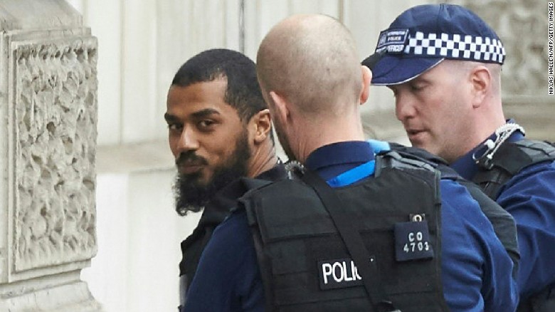 Man arrested on suspicion of terror offenses near UK Parliament