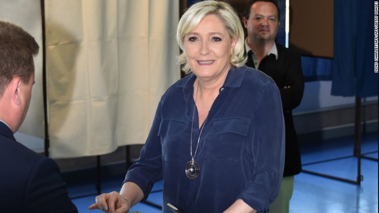 France&#39;s far-right candidate Marine Le Pen cast her ballot in Henin-Beaumont in nothern France. 