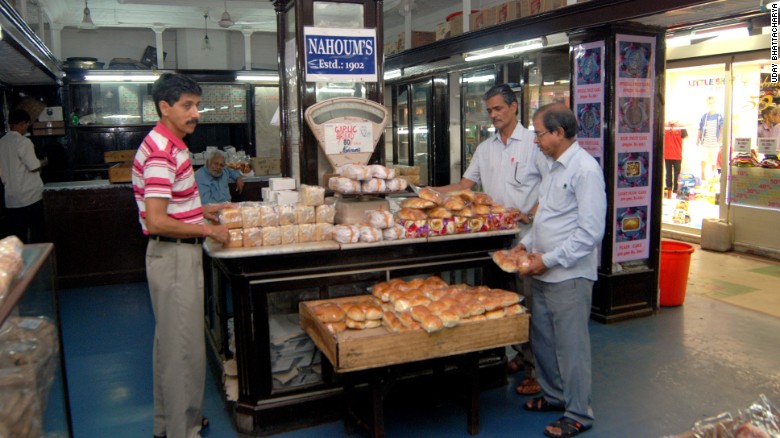 Muslim workers at the 115-year-old Nahoum&#39;s confectionary, founded and owned by Jews, in downtown Kolkata.
