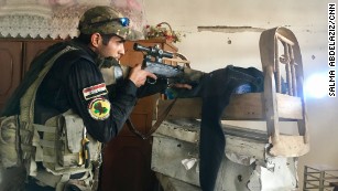 Iraqi troops closing in on ISIS in Mosul
