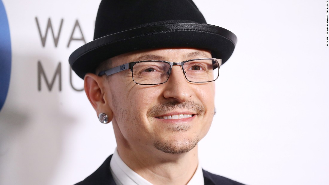 Chester Bennington Dead At 41 He Was Linkin Park Lead Singer Cnn