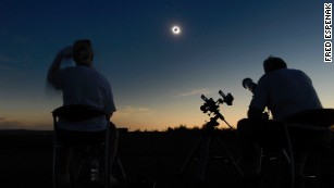 Tips for photographing the solar eclipse