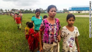 Thousands of Rohingya flee violence in Myanmar