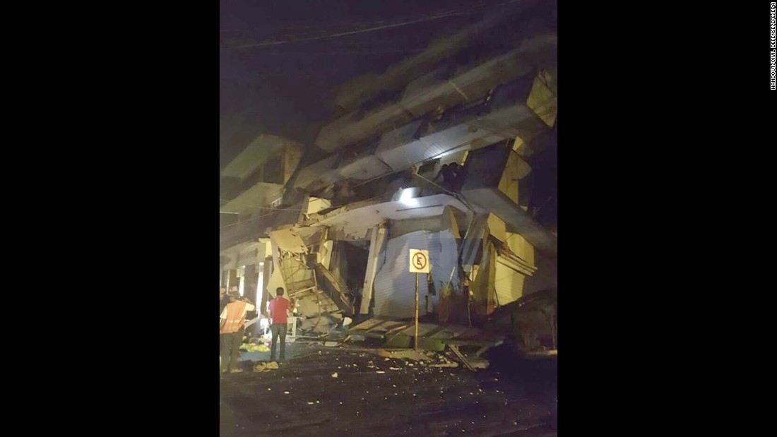 This photo shows a collapsed building in Matias Romero, Mexico, early on September 8.